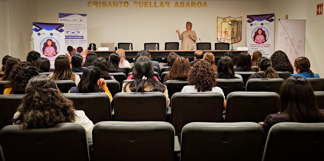 Sensibiliza FGJ a servidores públicos del Tribunal Electoral de Tlaxcala en perspectiva de género